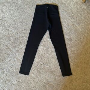 Lululemon Wunder Under Leggings sz 6